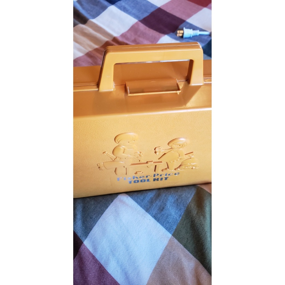 Vintage 1977 Fisher Price Tool Kit #924 Carrying Case Working Drill Pieces